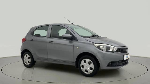 https://images10.gaadi.com/usedcar_image/4585901/original/fa0cf1ea140494db10f4e7041a13aaff.jpg?imwidth=6400