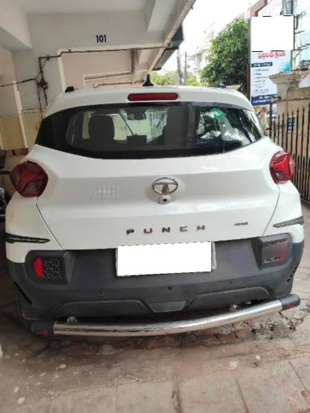 https://images10.gaadi.com/usedcar_image/4585931/original/processed_014aac17-a1cb-4fe2-9579-95a11bec4f0a.jpg?imwidth=6401