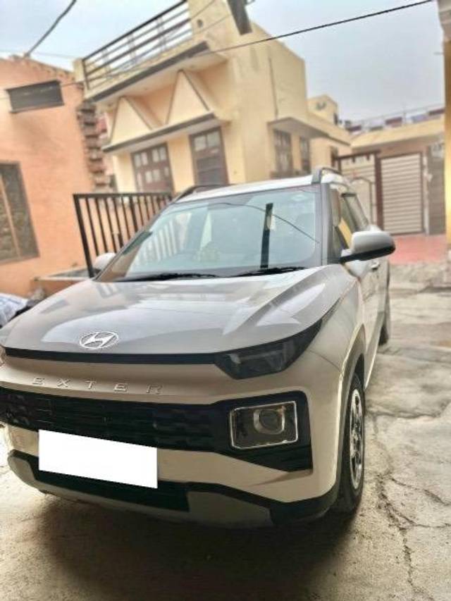 https://images10.gaadi.com/usedcar_image/4585958/original/processed_7fb40a05-8e8f-448d-a396-a7a3f1757fee.jpeg?imwidth=6400