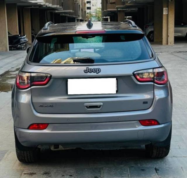 https://images10.gaadi.com/usedcar_image/4585971/original/processed_2d8bc166-8a5b-4a30-8cb2-1177f6992c33.jpg?imwidth=6402