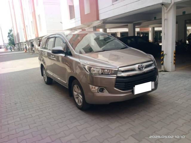 https://images10.gaadi.com/usedcar_image/4586007/original/processed_e92fbb9efec5d320081e648a369e9f2e.jpg?imwidth=6400