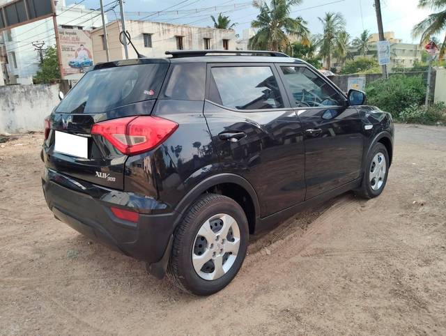 https://images10.gaadi.com/usedcar_image/4586013/original/processed_9d05809a9fd20a0430dc1a842b9671d0.jpg?imwidth=6401