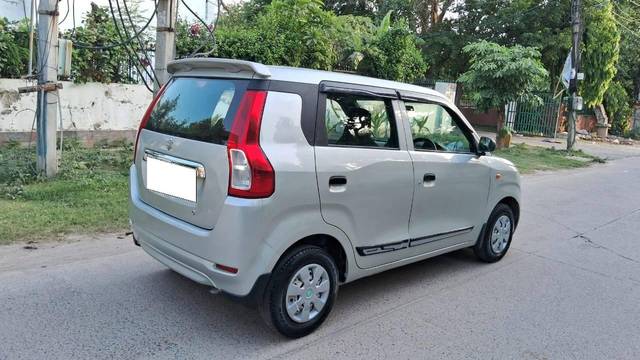 https://images10.gaadi.com/usedcar_image/4586026/original/processed_e81776f2e36650b488f220e0871066cf.jpg?imwidth=6402
