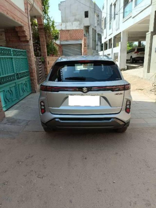 https://images10.gaadi.com/usedcar_image/4586033/original/processed_deca0ce0-a419-4a8b-9dd8-656d4d84cf76.jpg?imwidth=6401