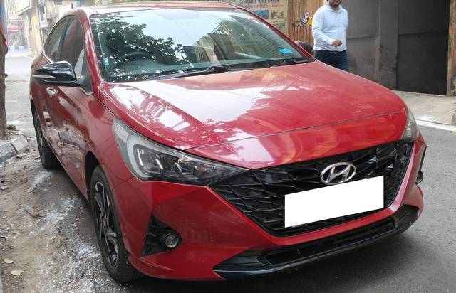 https://images10.gaadi.com/usedcar_image/4586057/original/processed_3af101ee-93cf-45da-bd5e-8446a7693497.jpg?imwidth=6400