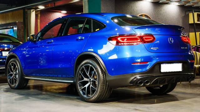 https://images10.gaadi.com/usedcar_image/4586079/original/processed_db74d864bd5091e997be71d000d9b2c2.jpg?imwidth=6402