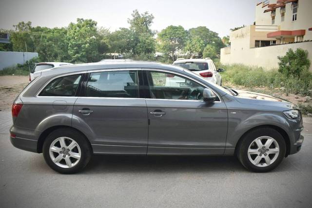 https://images10.gaadi.com/usedcar_image/4586081/original/processed_05871daec7970fafbdd59b14822714c0.jpg?imwidth=6401
