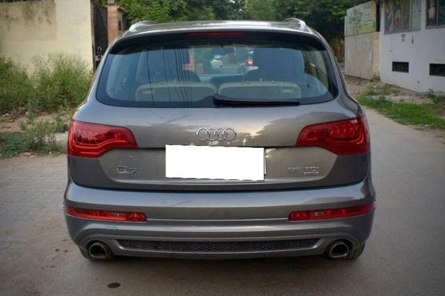 https://images10.gaadi.com/usedcar_image/4586081/original/processed_5fe87a71875580a021992f9b9acc972b.jpg?imwidth=6402