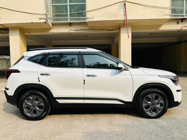 https://images10.gaadi.com/usedcar_image/4586083/original/f68d961896c6f35f483bac1f4d7135f2.jpg?imwidth=6401