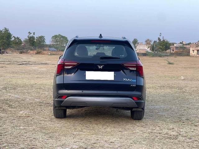 https://images10.gaadi.com/usedcar_image/4586086/original/processed_1c5a9bf1-dd17-4564-8a83-c23978d19a9e.jpg?imwidth=6402