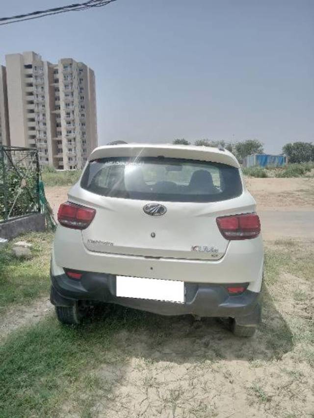 https://images10.gaadi.com/usedcar_image/4586106/original/processed_2cee0b27-2014-4811-90b7-1c1bc2085601.jpg?imwidth=6401
