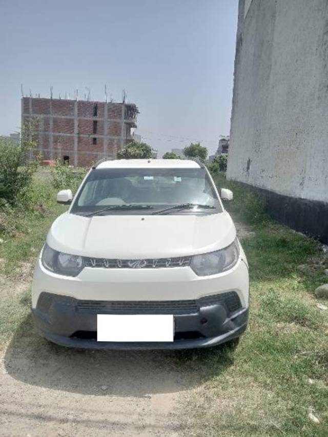 https://images10.gaadi.com/usedcar_image/4586106/original/processed_e1279509-7e9c-4128-aed4-576caff72bc3.jpg?imwidth=6402
