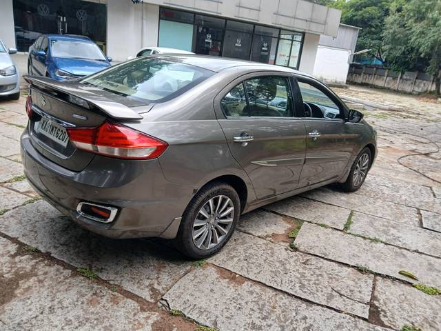 https://images10.gaadi.com/usedcar_image/4586127/original/processed_45bb157a-9169-4a33-806d-7ca50cbf33d8.jpg?imwidth=6401