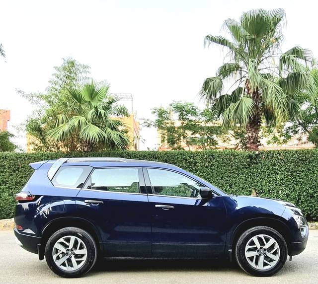 https://images10.gaadi.com/usedcar_image/4586129/original/cbb01a55443b0897d7bb2449ddfe8e30.jpg?imwidth=6401