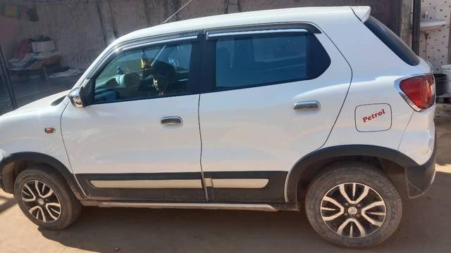 https://images10.gaadi.com/usedcar_image/4586143/original/processed_e60c56f4-8198-401a-a963-64d59a0af9db.jpg?imwidth=6400