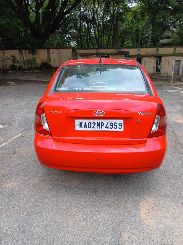 https://images10.gaadi.com/usedcar_image/4586176/original/processed_01cc1291-ffe6-4ac6-8fdf-34209096d3d5.jpg?imwidth=6402