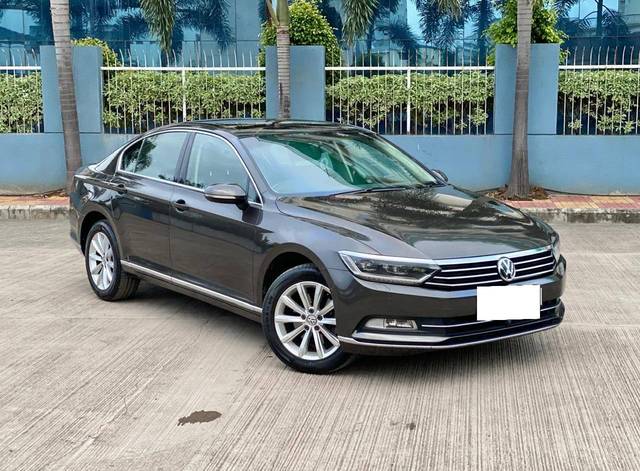 https://images10.gaadi.com/usedcar_image/4586210/original/processed_f718be19c7fac222447ed0289825c7e3.jpg?imwidth=6400