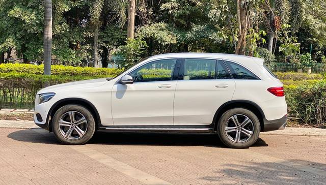 https://images10.gaadi.com/usedcar_image/4586223/original/8e77c65d914af75309c9c08e39f2c4a1.jpg?imwidth=6402