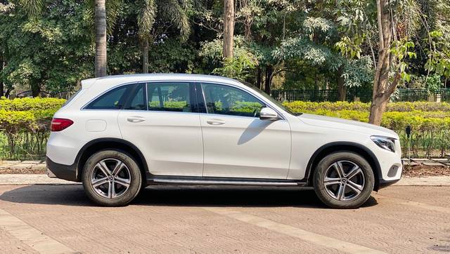 https://images10.gaadi.com/usedcar_image/4586223/original/b7407b4eadeb2617bd94fddeebd8d2da.jpg?imwidth=6401