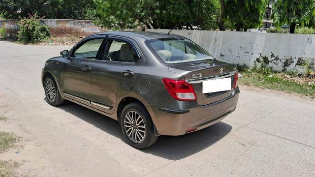 https://images10.gaadi.com/usedcar_image/4586270/original/processed_db06bfa3326b25ebf59d03d4d3441282.jpg?imwidth=6402