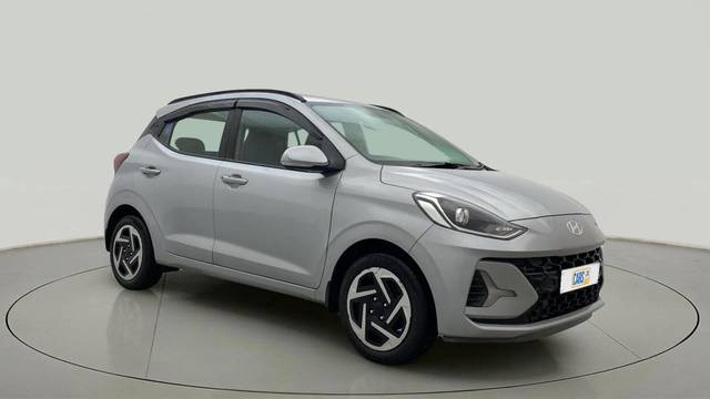 https://images10.gaadi.com/usedcar_image/4586275/original/a18fe88d1cea1ec867ac3a7c182a2421.jpg?imwidth=6400