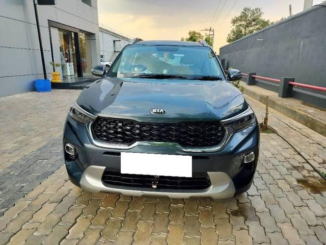 https://images10.gaadi.com/usedcar_image/4586276/original/processed_9cd7a32c-7bef-4f80-8c65-09c4454cb15e.jpg?imwidth=6400