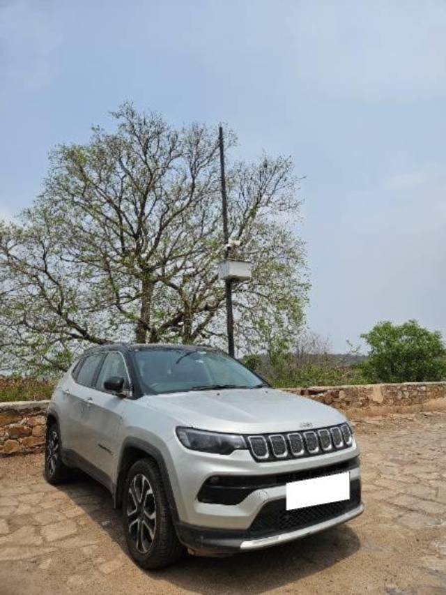 https://images10.gaadi.com/usedcar_image/4586292/original/processed_08f6c4c0-662d-47f8-a761-b77ad124711c.jpg?imwidth=6400