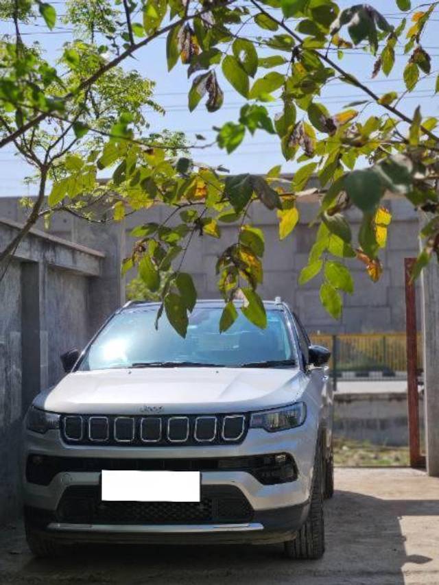 https://images10.gaadi.com/usedcar_image/4586292/original/processed_325e9c7a-4df8-4e73-aac9-6347ce7b06a6.jpg?imwidth=6402