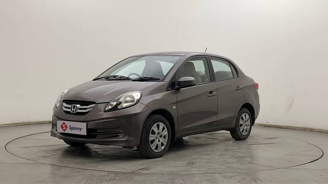 https://images10.gaadi.com/usedcar_image/4586308/original/1fb4daf6603745206aaff4ccfdc0d2dc.JPG?imwidth=6400