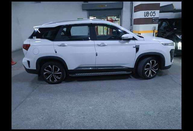 https://images10.gaadi.com/usedcar_image/4586366/original/processed_b2db3ba9-e352-44f2-96d9-66b4a9132d05.jpeg?imwidth=6401