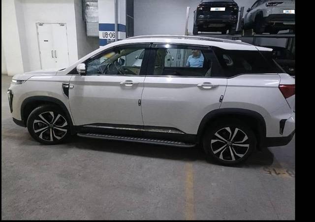 https://images10.gaadi.com/usedcar_image/4586366/original/processed_cef4cfb8-9c1b-4649-9da8-12fce0753b9b.jpeg?imwidth=6400