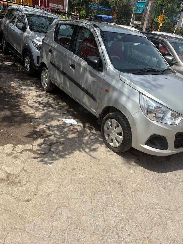 https://images10.gaadi.com/usedcar_image/4586369/original/processed_cd77c3ce5f905f661e8c185255131fab.jpg?imwidth=6400