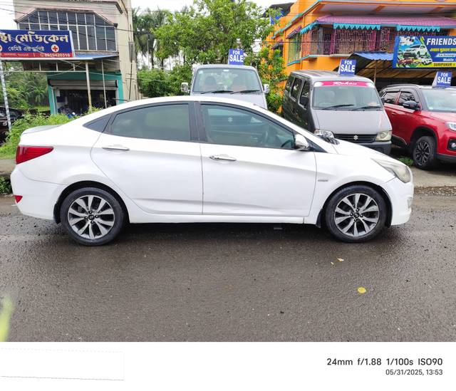 https://images10.gaadi.com/usedcar_image/4586388/original/processed_da0b7c56a865aa709466fdf018d2a8e3.jpg?imwidth=6400