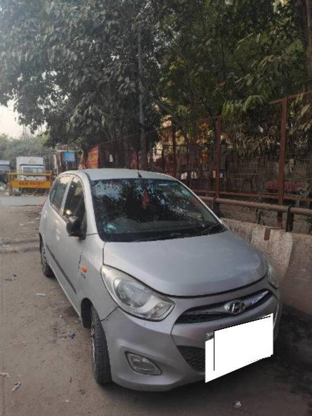 https://images10.gaadi.com/usedcar_image/4586391/original/processed_cb24c63c-11a1-4492-9fbd-c3a059b02a27.jpg?imwidth=6400