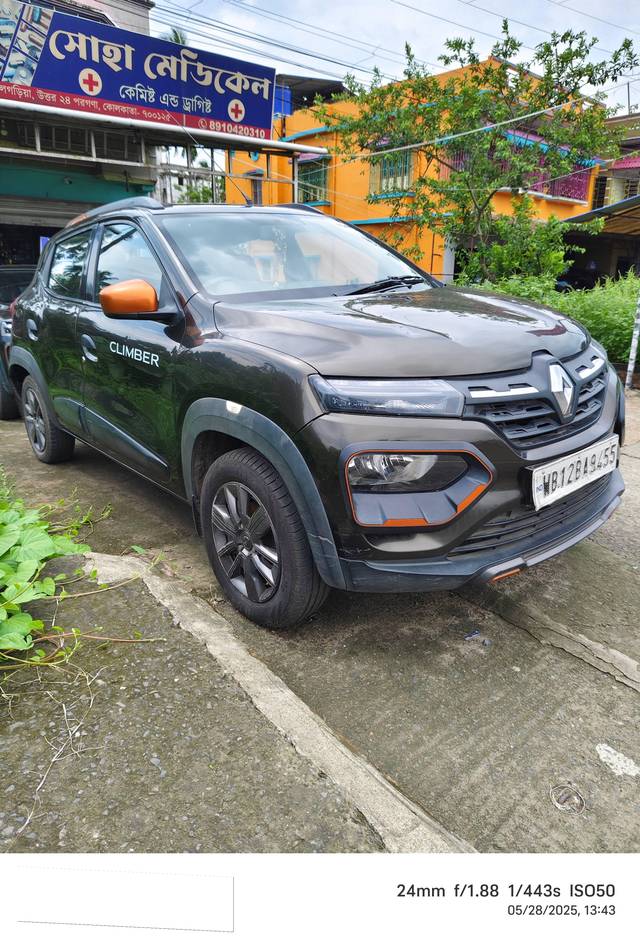 https://images10.gaadi.com/usedcar_image/4586399/original/processed_6775d67da355c890479051494e52a7e2.jpg?imwidth=6400