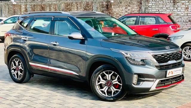 https://images10.gaadi.com/usedcar_image/4586421/original/processed_a9699699e257a5cdb0c2fec1b6693a3c.jpg?imwidth=6400