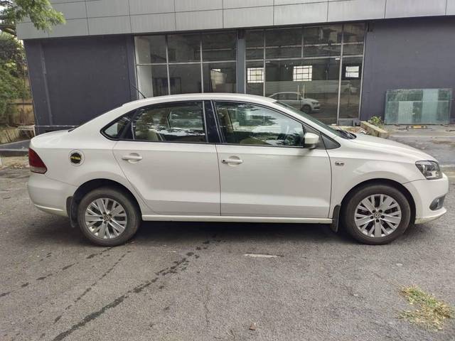 https://images10.gaadi.com/usedcar_image/4586422/original/processed_3d5532d2-6d92-4001-bea6-5e2df65280f9.jpg?imwidth=6401