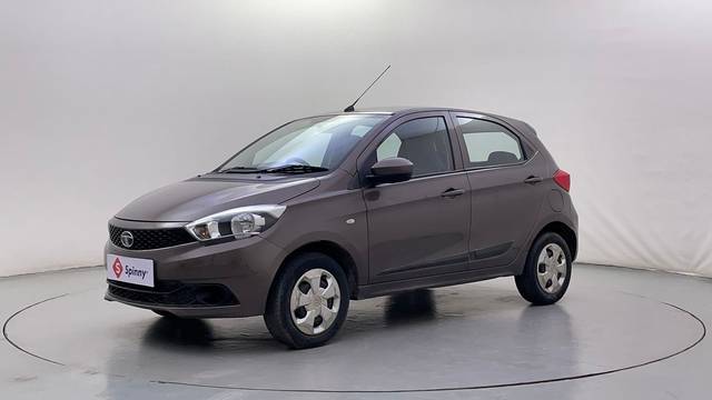 https://images10.gaadi.com/usedcar_image/4586450/original/f4d23083dc683b6b5cd909451937b4cc.JPG?imwidth=6400
