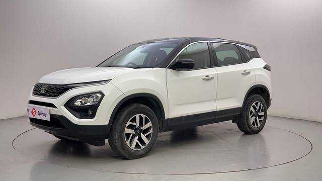 https://images10.gaadi.com/usedcar_image/4586472/original/2e0b8b6e34696c2f076f0fccd4e73b96.JPG?imwidth=6400