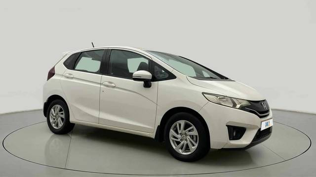 https://images10.gaadi.com/usedcar_image/4586474/original/59484fffd6bcd9c2ab6a5b9f4105a45b.jpg?imwidth=6400