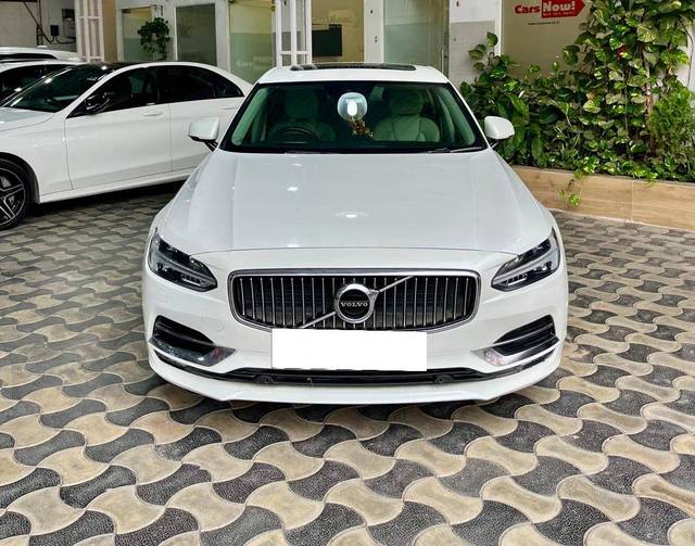 https://images10.gaadi.com/usedcar_image/4586487/original/processed_728753ccaf9687a389166509d214d10f.jpg?imwidth=6402