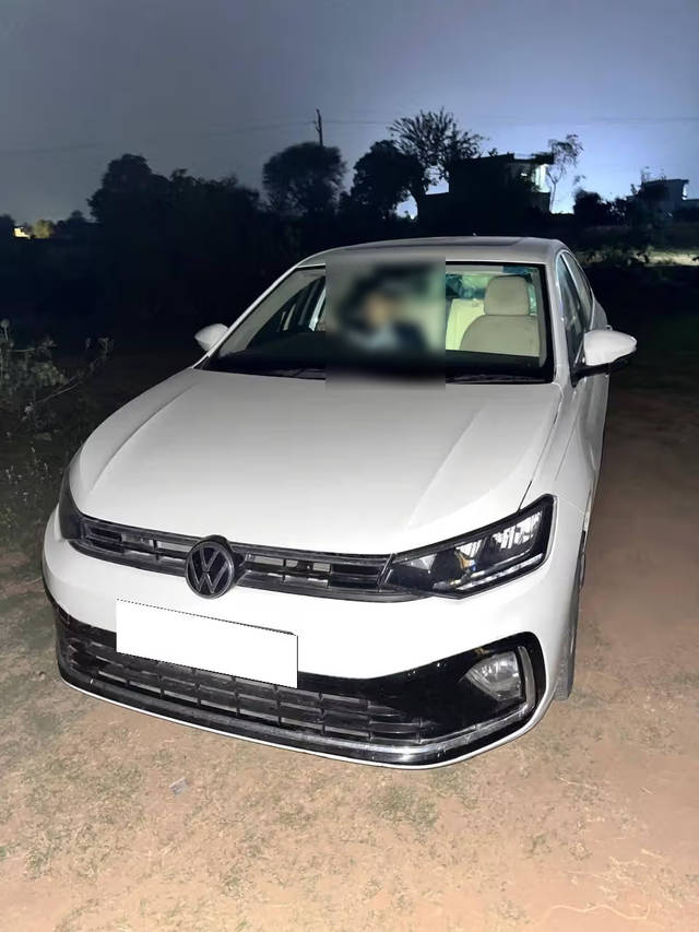 https://images10.gaadi.com/usedcar_image/4586524/original/bf392a34-5f9e-4c7f-8442-66ada20e4fba.png?imwidth=6402