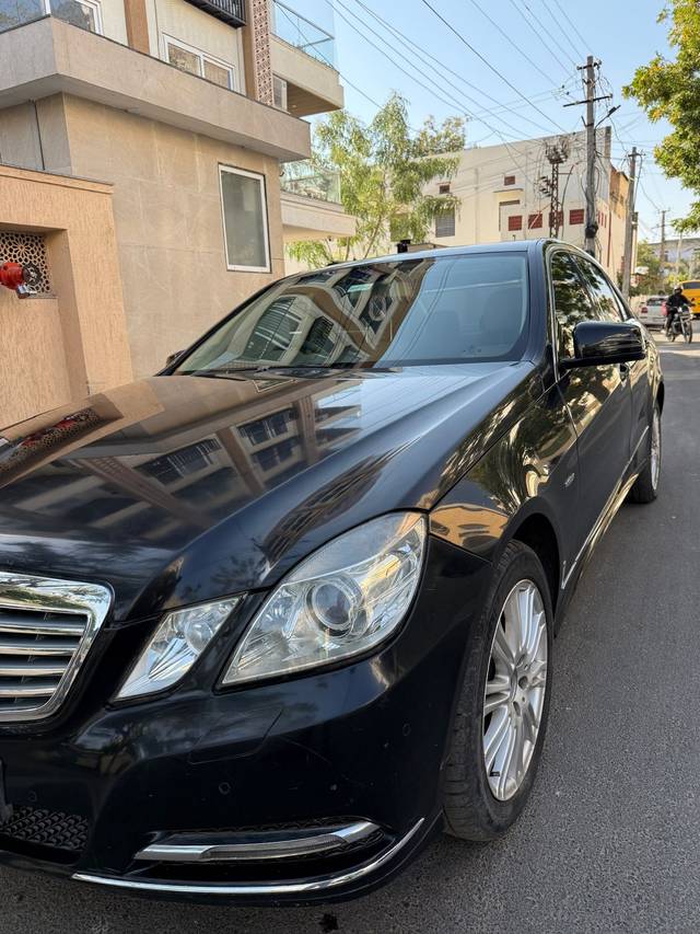 https://images10.gaadi.com/usedcar_image/4586542/original/e81b86bb-723e-45a5-b7c6-1052e408945d.jpg?imwidth=6401