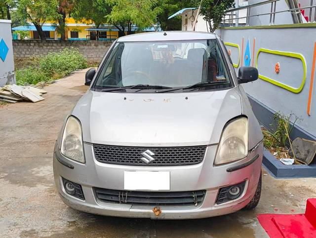 https://images10.gaadi.com/usedcar_image/4586547/original/processed_c452a2c3-51a5-4731-aac7-8b33f9c4d2f4.jpg?imwidth=6402
