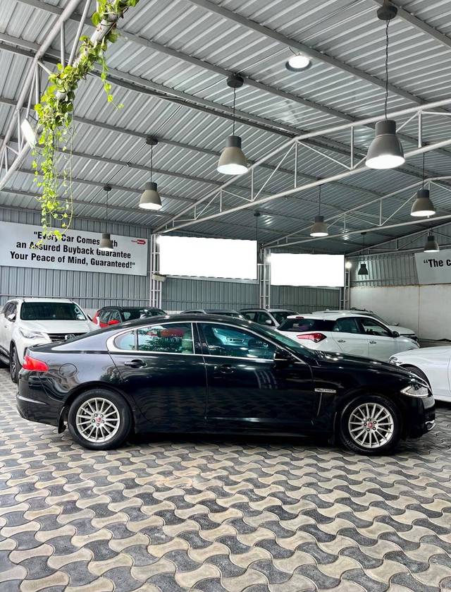 https://images10.gaadi.com/usedcar_image/4586563/original/processed_3d6652cb0eb67523ce910a1b5b396404.jpg?imwidth=6401