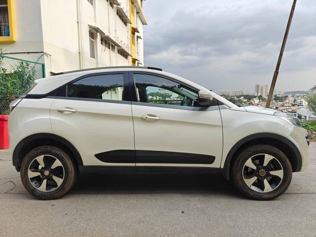 https://images10.gaadi.com/usedcar_image/4586600/original/processed_aaf9889344f201e1e2ba919ffe33c480.jpg?imwidth=6401