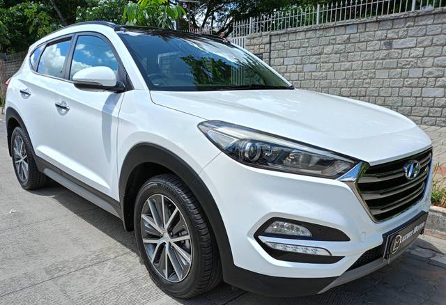 https://images10.gaadi.com/usedcar_image/4586601/original/processed_5677dd73b5d5fffc34925826e7a56941.jpg?imwidth=6400