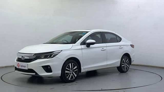https://images10.gaadi.com/usedcar_image/4586605/original/aa9cbf7297d4b5f3f866245ffedd9471.JPG?imwidth=6400