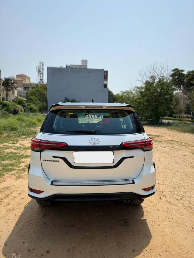 https://images10.gaadi.com/usedcar_image/4586642/original/processed_99433575db01a632e435618dff1adf58.jpg?imwidth=6402