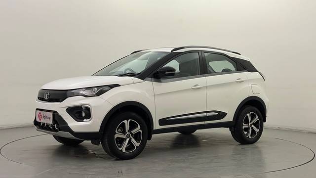https://images10.gaadi.com/usedcar_image/4586645/original/cb5ecadfa69bea4bc2ef009b2ed53f33.JPG?imwidth=6400